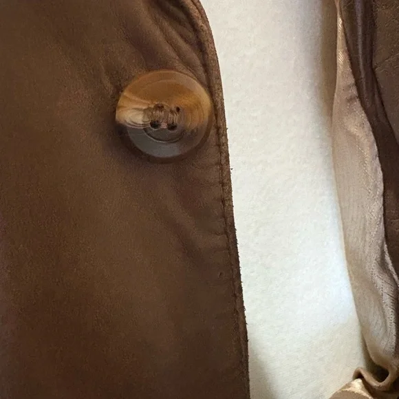 Remy Leather Fashions Blazer Jacket
Made in USA • Size 42 • Genuine Leather - Picture 12 of 15